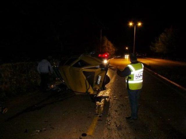 Otomobilini Keskin Virajda Yol Ortasında Durduran S&uuml;r&uuml;c&uuml; Ağır Yaralandı 2