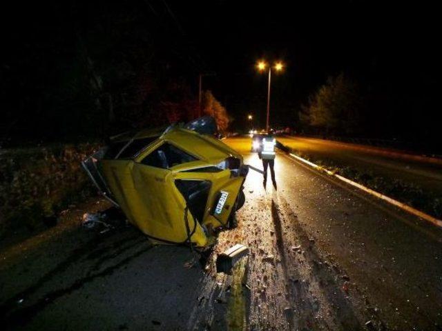 Otomobilini Keskin Virajda Yol Ortasında Durduran S&uuml;r&uuml;c&uuml; Ağır Yaralandı 3
