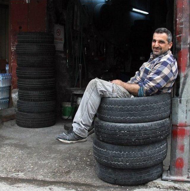 Tamircinin Lastik Koltuk Keyfi 1