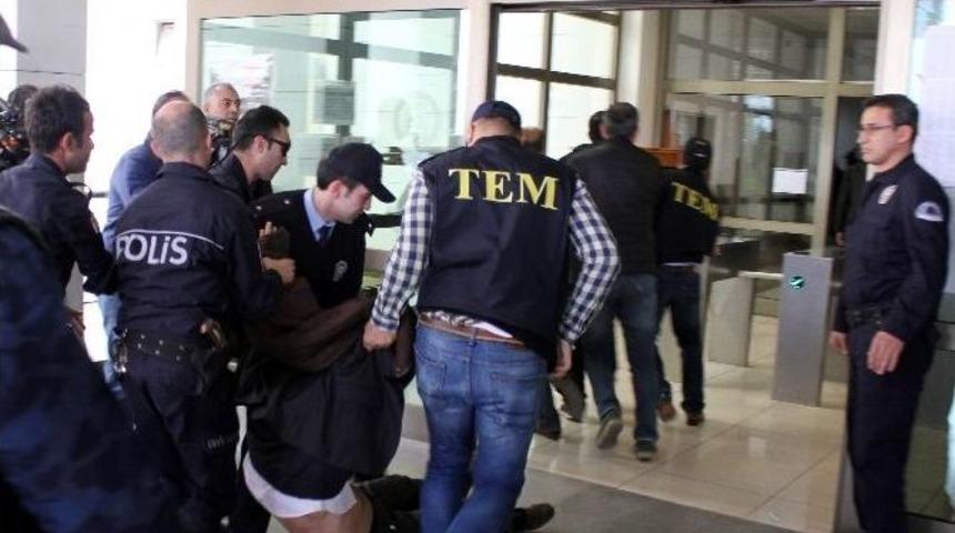 Dhkp-c Operasyonunda 3 Tutuklama