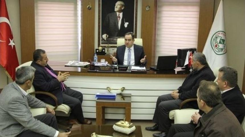 Muhtarlar Aksu Festival Alanına D&ouml;k&uuml;len &Ccedil;&ouml;p&uuml;n Kaldırılmasını İstediler