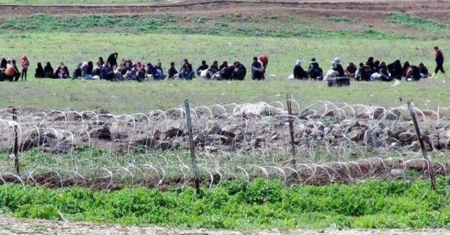 &Ouml;nc&uuml;pınar Kapatıldı, Suriyeliler Mayınlı B&ouml;lgelerden Geliyor 2