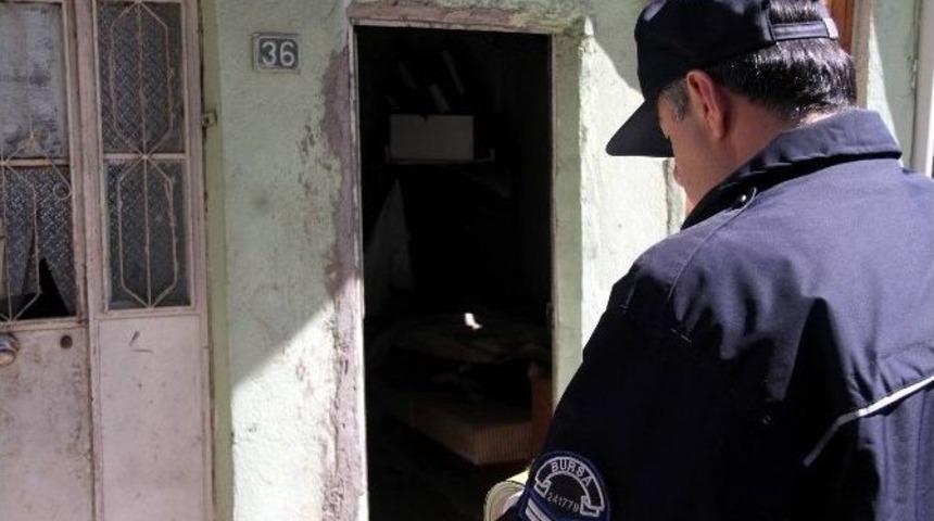 Yalnız Yaşayan Yaşlı Adam Evinde &Ouml;l&uuml; Bulundu