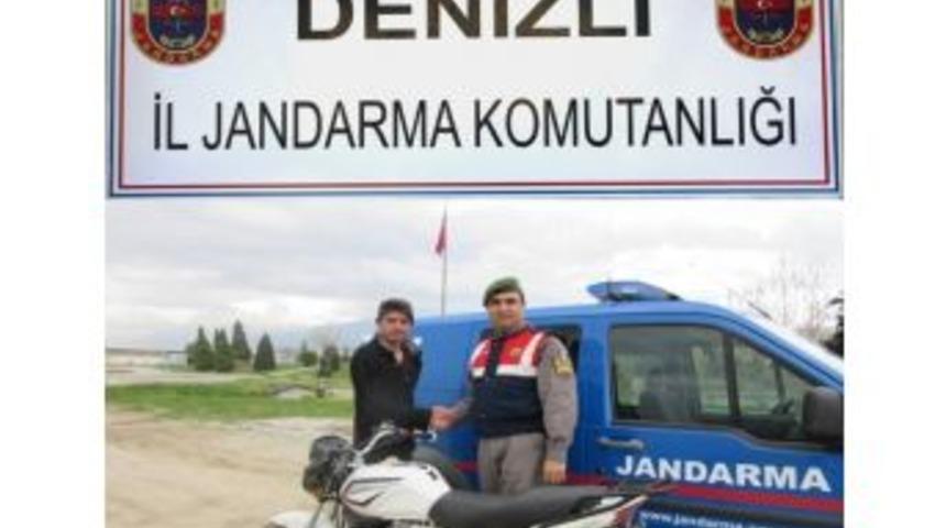 &Ccedil;alınan Motosikleti Jandarma Buldu