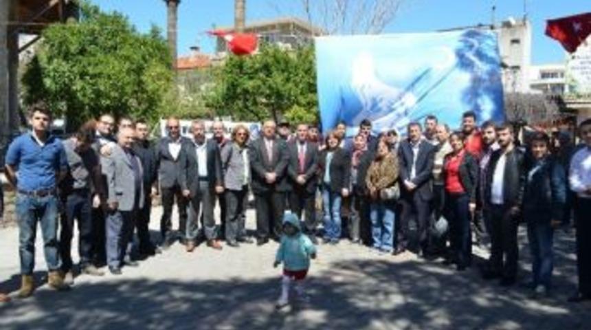 Alpaslan T&uuml;rkeş S&ouml;ke&rsquo;de Anıldı