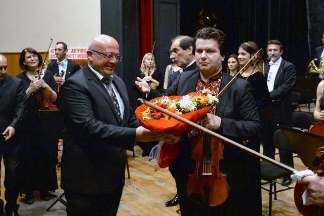 Çukurova Devlet Senfoni Orkestrası’ndan Polis Teşkilatına Müzik Ziyafeti