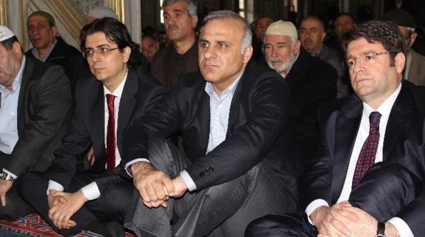 Şehit Savcı Mehmet Selim Kiraz İ&ccedil;in Mevlid-i Şerif Okutuldu