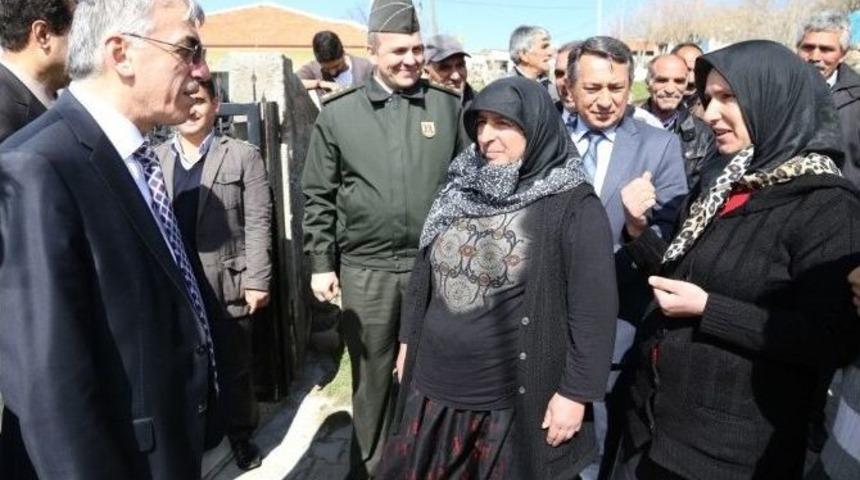 Vali Ataklı K&ouml;ylerde İncelemede Bulundu