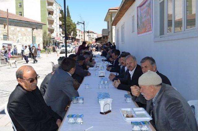 Alparslan Türkeş Selendi İlçesinde Dualarla Anıldı