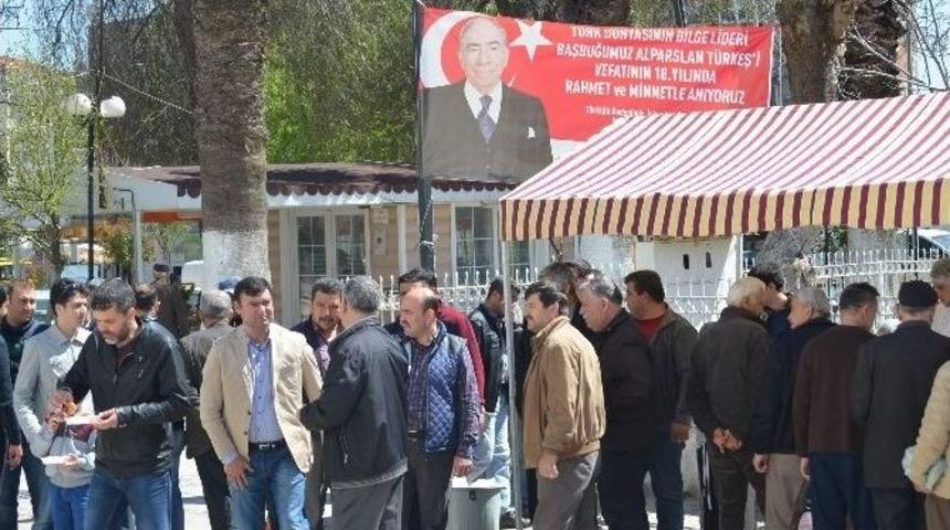 Başkan Akın, T&uuml;rkeş İ&ccedil;in Lokma D&ouml;kt&uuml;rd&uuml;