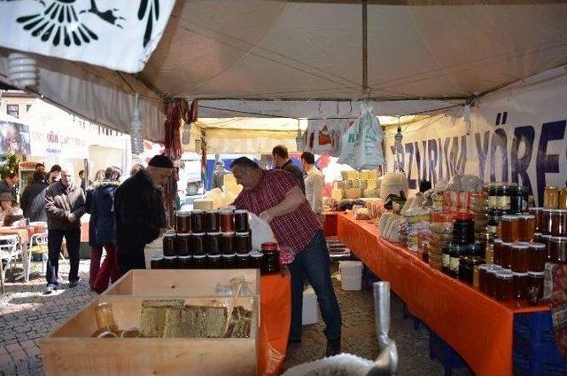 Erzurum’un Doğal Lezzetleri Eskişehirlilerin Beğenisine Sunuldu