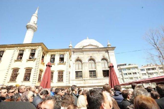 Kayahan a Cenaze T&ouml;reni 3