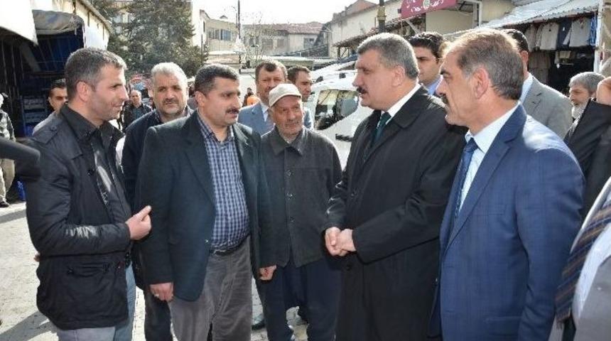 Başkan G&uuml;rkan, Kasap Pazarı&rsquo;nı Ziyaret Etti