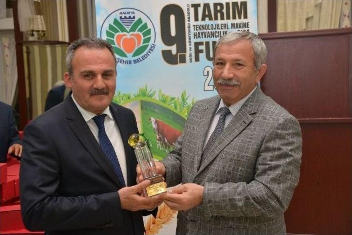 Fuar Katılımcılarına Plaket