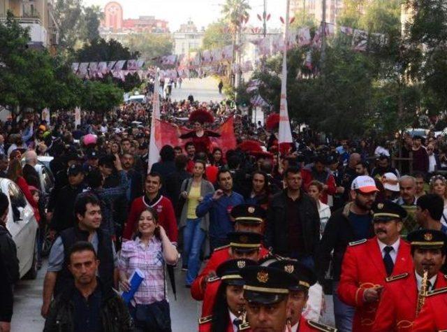 Portakal Çiçeği Karnavalı'nda 90 Bin Kişi Yürüdü - Ek Fotoğraflar