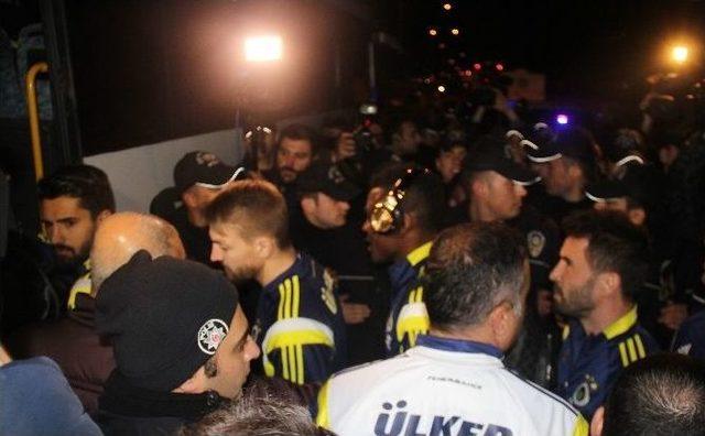 Fenerbahçe Otobüsüne Saldırı 1