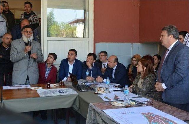 Başkan &Ccedil;er&ccedil;i Vatandaşlarla Buluştu 3