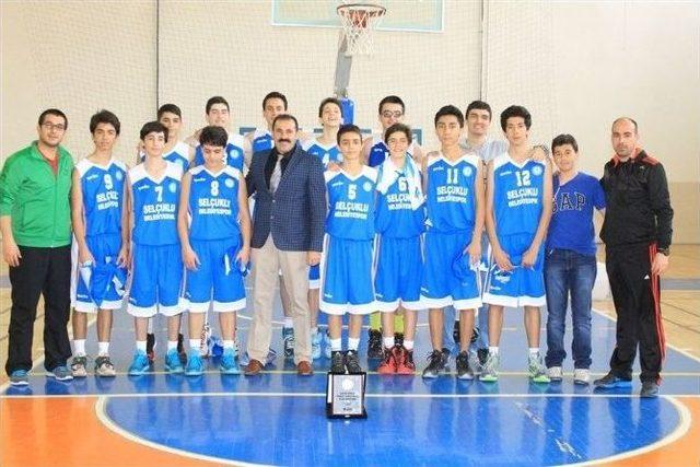 Küçük Erkekler Basketbol 4. Grup Müsabakaları Sona Erdi