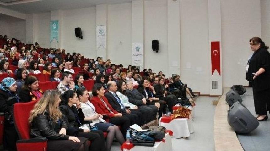 Ne&uuml;&rsquo;de 1.uluslararası İngiliz Dili Eğitimi Konferansı Ger&ccedil;ekleşti