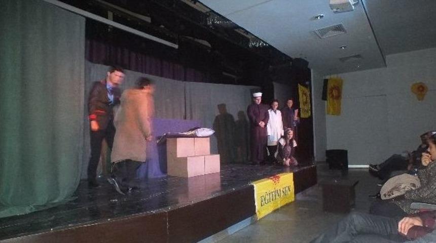 Malazgirt&rsquo;e Tiyatro G&ouml;sterisi