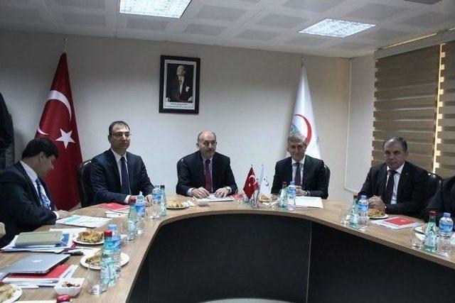 Bakan Müezzinoğlu: “bu Millete Kır Tavuğu Muamelesi Yaptılar” 1