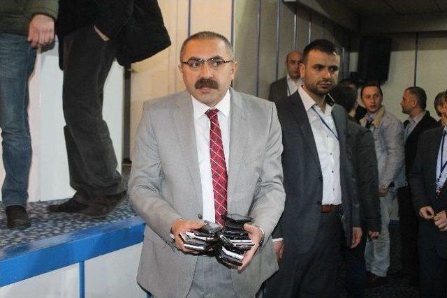 Gmis Kongresi’nde Oy Fotoğraflama Gerginliği 1