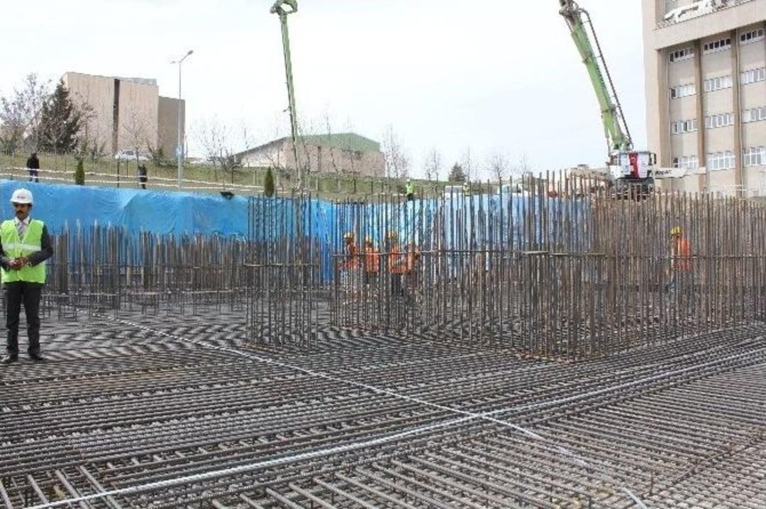 F&uuml; Radyasyon Onkolojisi Binasının Temeli Atıldı