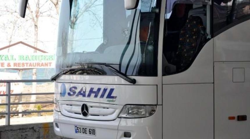 Fenerbah&ccedil;e Otob&uuml;s&uuml;ne Saldırıda T&uuml;fekle Iki El Ateş Edilmiş (5)