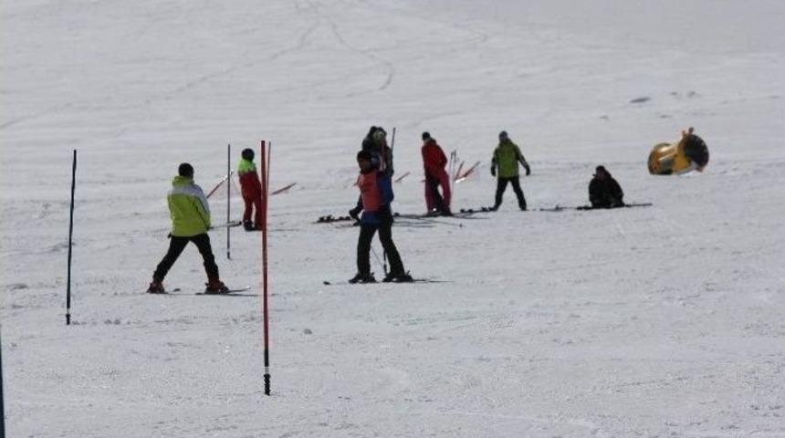 G&ouml;rme Engelliler Kayak Korkusunu 1 Saatte Yendi