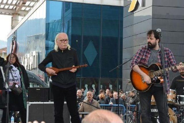 Bursa da 2 Bin Avukattan  t&uuml;rkiye Adaletini Arıyor  Y&uuml;r&uuml;y&uuml;ş&uuml; (2) 2