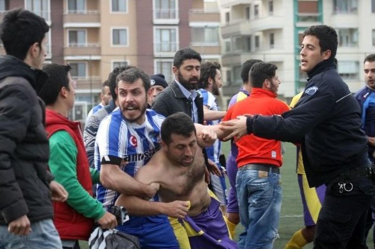 Yalova&rsquo;da Amat&ouml;r Ma&ccedil;ta Kavga