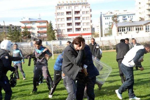 Siirtspor-Kurtalanspor Maçında Olay: 14 Yaralı