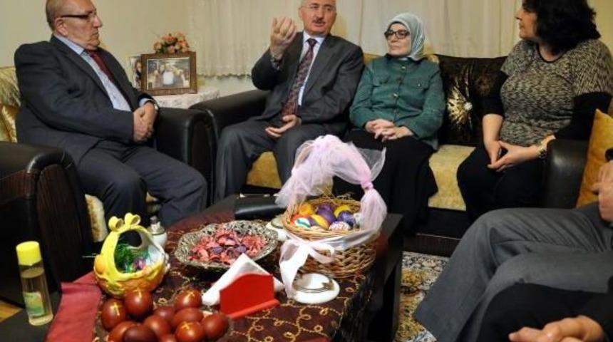 Sivas Valisi Barut'tan 'paskalya' Ziyareti