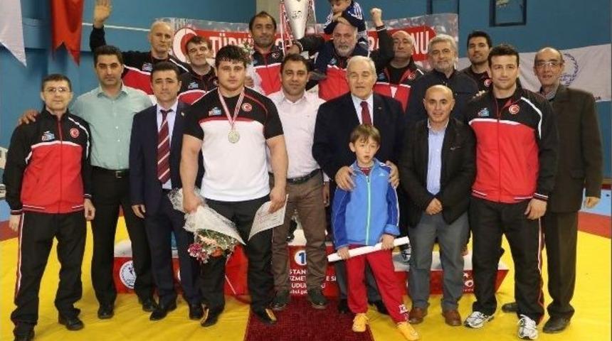 A Milli G&uuml;reş Takımı Yine Zirvede