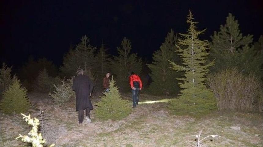 17 Yaşındaki Gen&ccedil; Ormanlık Alanda Yaralı Bulundu