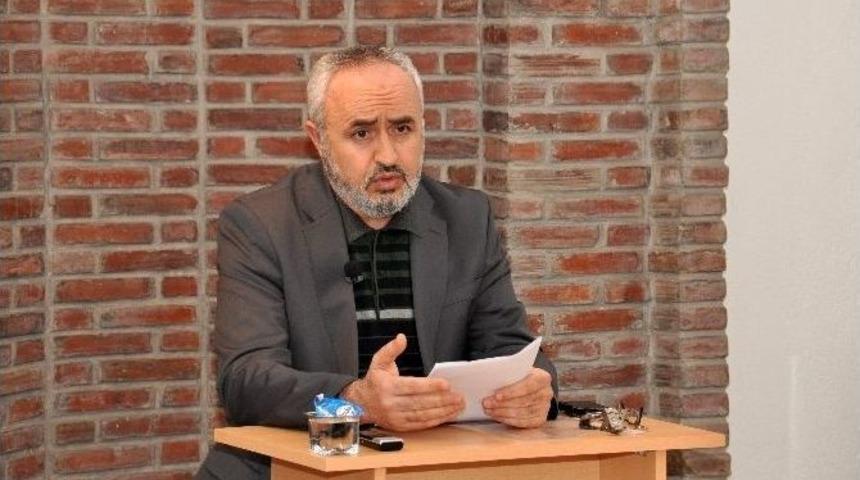 M&uuml;ft&uuml; Akpınar İnce Minareli Medresede Konferans Verdi