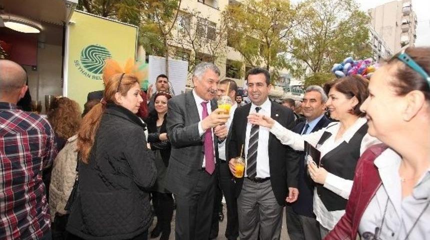 Adanalılara Taze Sıkılmış Portakal Suyu