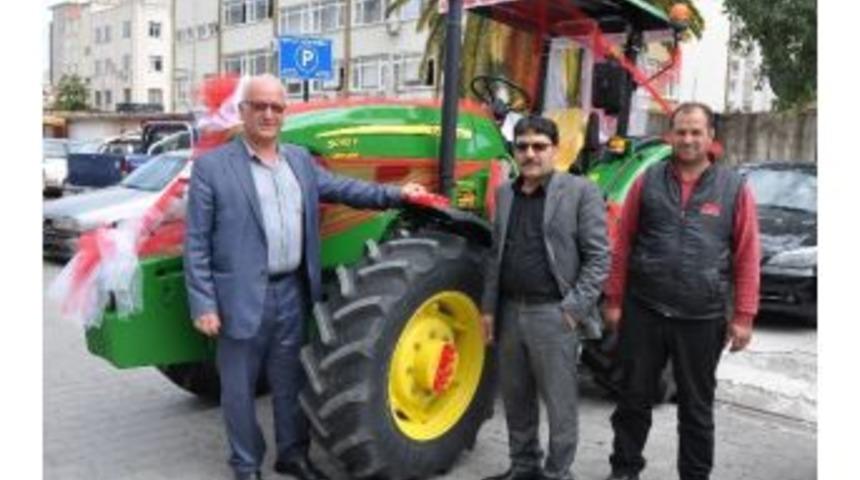 Erdemli Ziraat Odası&rsquo;na Yeni Trakt&ouml;r