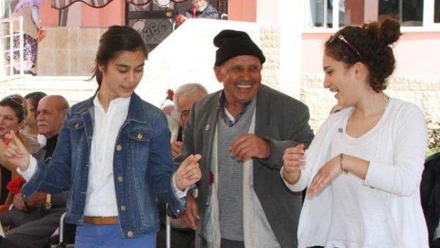 Yaşlıları Oynatan Ziyaret 2