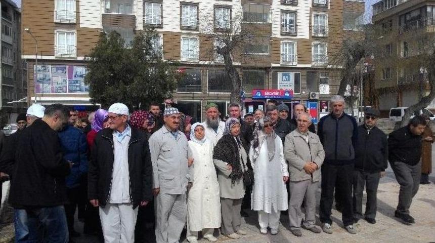 Umre Yolcuları Kutsal Topraklara Uğurlandı