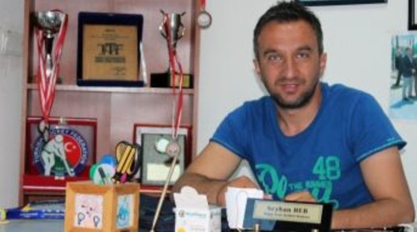 Tenis&ccedil;ilerden &lsquo;yaza Merhaba&rsquo; Turnuvası