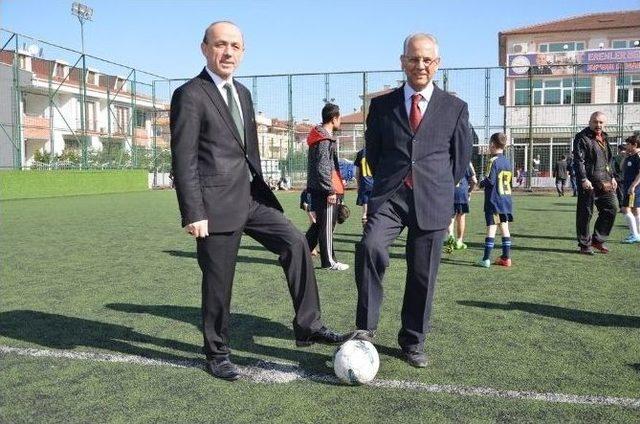 Erenler’de Öğrencilerin Futbol Heyecanı Başladı