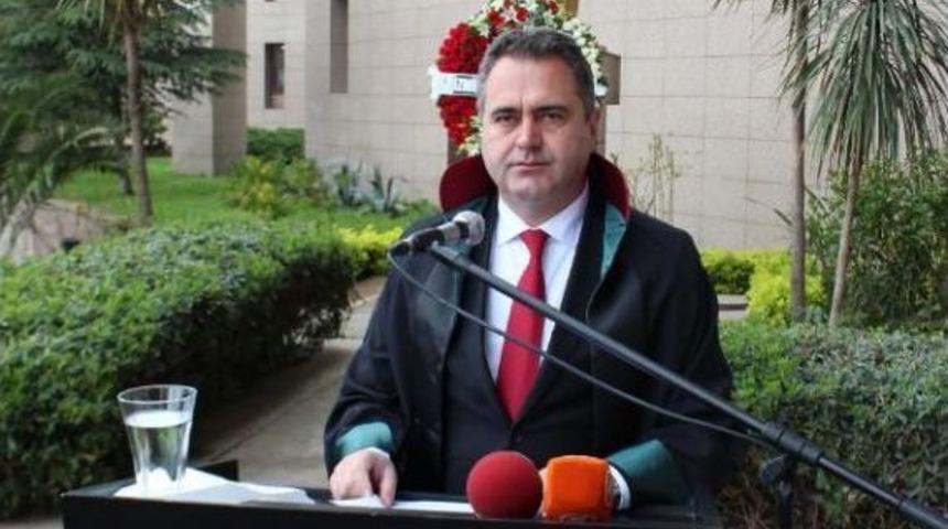 Avukatlar G&uuml;n&uuml;'nde Buruk Kutlama