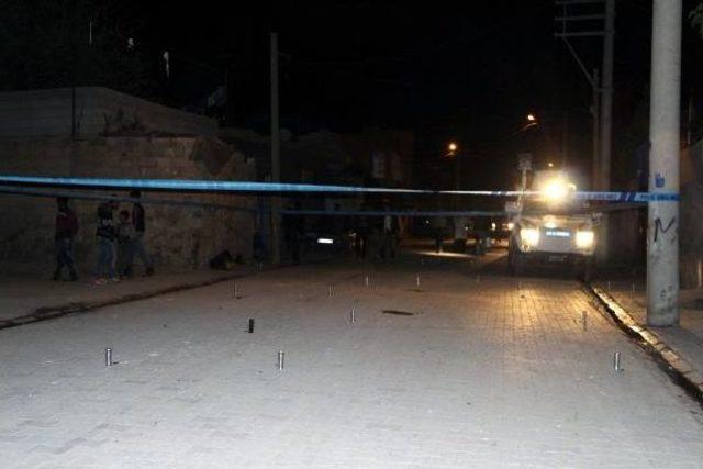 Pkk'lılar, Nusaybin'de Bir Eve Silahlı Saldırıda Bulundu