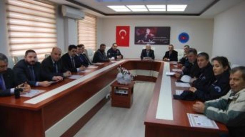 Malkara Kaymakamı Halal&rsquo;dan Polise Başarı Belgesi