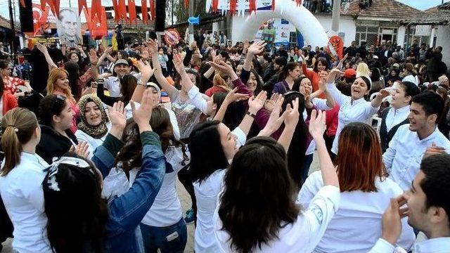 Söke’de Serçin Yılan Balığı Şenliği Büyük İlgi Gördü