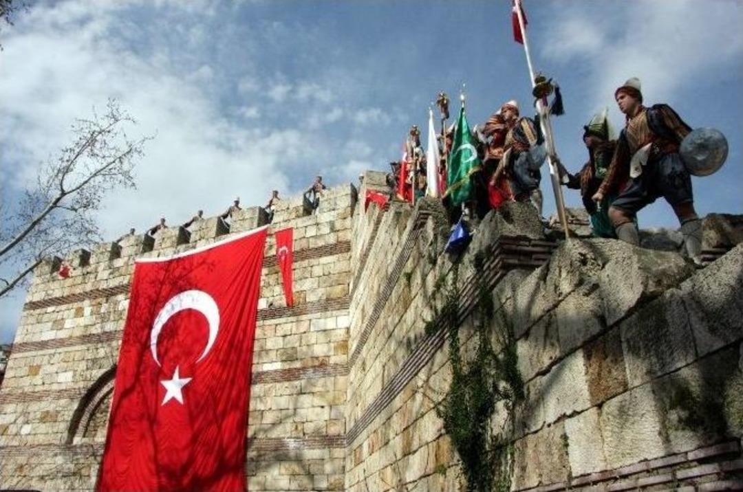 Bursa&rsquo;nın Fethi Coşkuyla Kutlandı