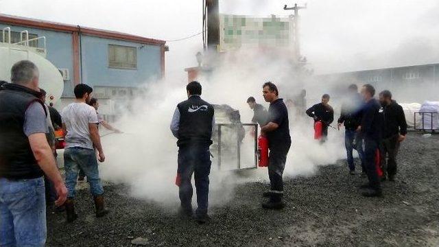 Tekirdağ’da Tekstil Fabrikası Alev Alev Yandı