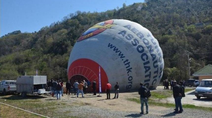 Fenerbah&ccedil;e Otob&uuml;s&uuml;&rsquo;ne Saldırıya &rsquo;balon&rsquo;lu Kınama