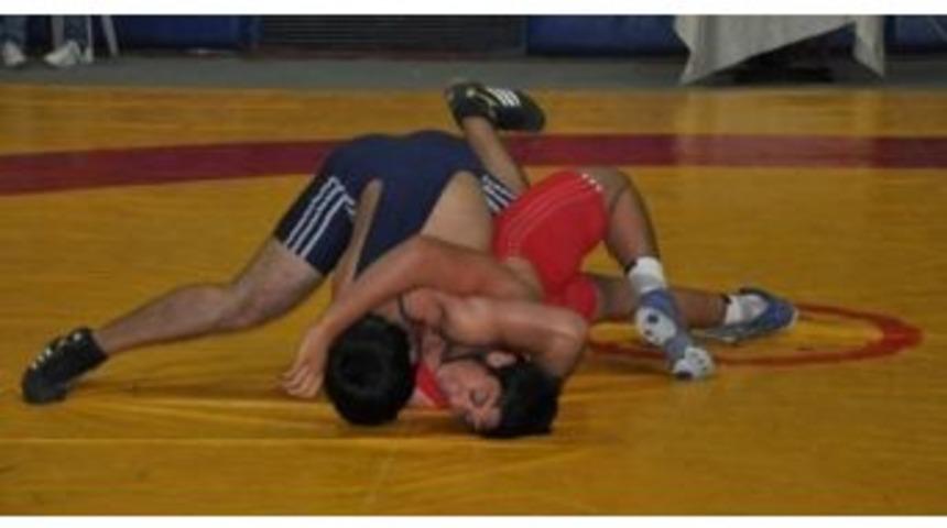 Malatyalı G&uuml;reş&ccedil;iler Başarıyla D&ouml;nd&uuml;ler